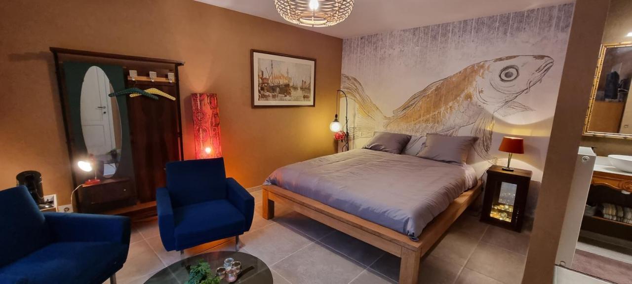 Logies La Chevre Folle - Lodging & Cooking In Style With Shared Kitchen Oostende Dış mekan fotoğraf